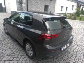 Volkswagen Golf - 2021