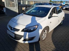 Opel Astra - 2013