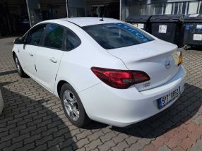 Opel Astra - 2013