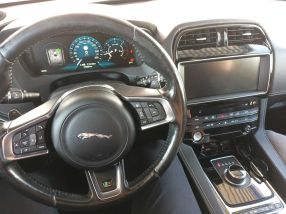Jaguar F-Pace - 2017