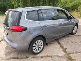 Opel Zafira - 2017
