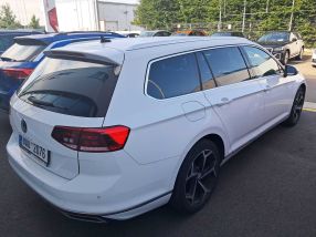Volkswagen Passat - 2021