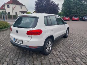 Volkswagen Tiguan - 2011