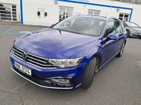 Volkswagen Passat - 2021
