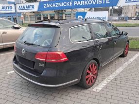 Volkswagen Passat - 2011