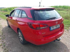 Opel Astra - 2019