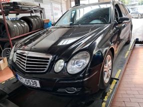 Mercedes-Benz E - 2007