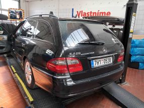 Mercedes-Benz E - 2007