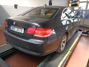 BMW 3 - 2009