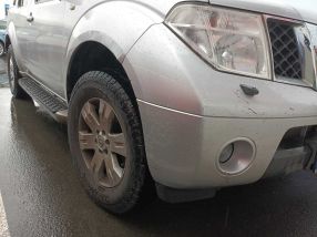 Nissan Pathfinder - 2008