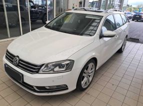 Volkswagen Passat - 2011