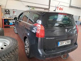 Peugeot 5008 - 2010