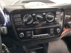 Volkswagen Up! - 2014