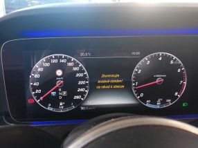 Mercedes-Benz E - 2019