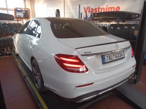 Mercedes-Benz E - 2019