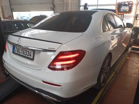 Mercedes-Benz E - 2019