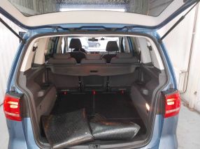 Volkswagen Touran - 2012