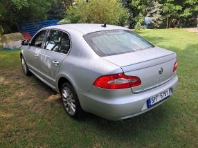 Skoda Superb - 2011