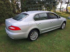Skoda Superb - 2011