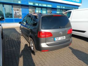 Volkswagen Touran - 2012