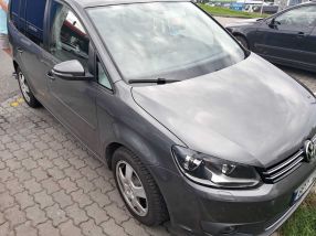 Volkswagen Touran - 2015