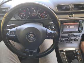 Volkswagen Passat - 2013