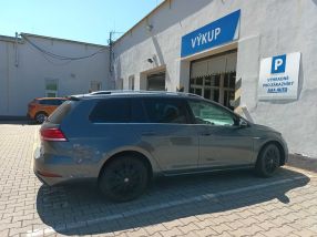 Volkswagen Golf - 2020