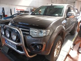 Mitsubishi L200 - 2014