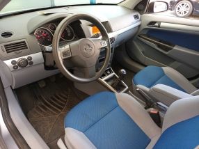 Opel Astra - 2004