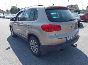 Volkswagen Tiguan - 2012