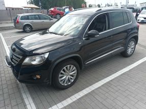 Volkswagen Tiguan - 2010