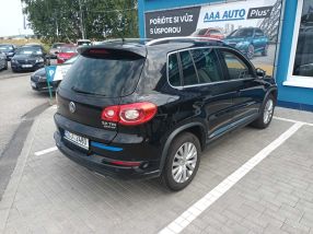 Volkswagen Tiguan - 2010