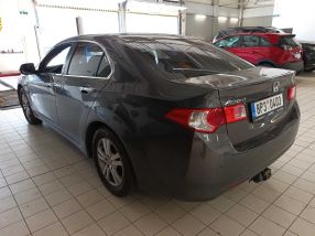 Honda Accord - 2009