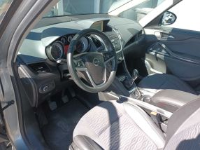 Opel Zafira - 2012