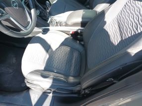Opel Zafira - 2012