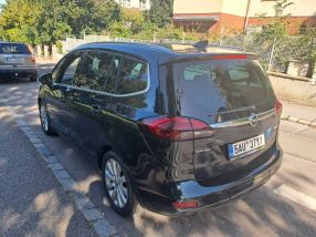 Opel Zafira - 2016