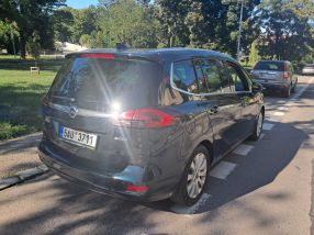 Opel Zafira - 2016