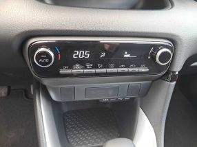 Toyota Yaris - 2024