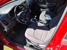Kia Rio - 2016