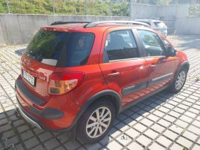 Suzuki SX4 - 2012