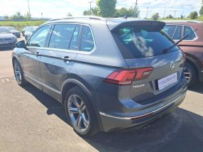 Volkswagen Tiguan - 2020
