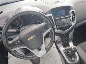 Chevrolet Cruze - 2011