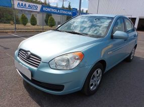 Hyundai Accent - 2009
