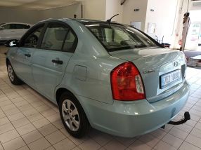 Hyundai Accent - 2009