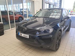 Volkswagen Touareg - 2015