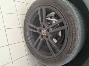 Volkswagen Touareg - 2015