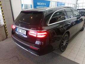Mercedes-Benz E - 2019