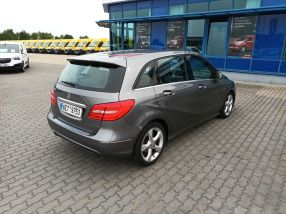 Mercedes-Benz B - 2012
