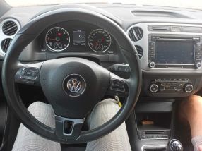 Volkswagen Tiguan - 2013