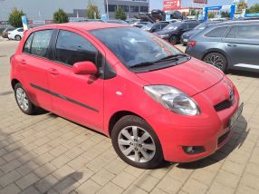 Toyota Yaris - 2011
